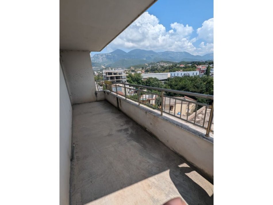 Tirane, shitet apartament 2+1+Ballkon Kati 4, 113 m² 105.000 € (Azem Galica,Babrru)