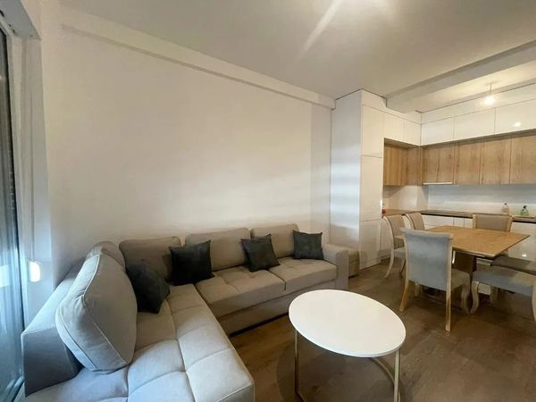 Tirane, ofert apartament 2+1+BLK Kati 4, 80 m² 700 Euro (21-dhjetori)