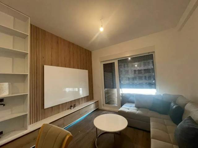 Tirane, ofert apartament 2+1+BLK Kati 4, 80 m² 700 Euro (21-dhjetori)