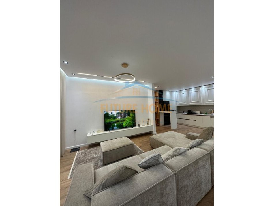 Tirane, jepet me qera apartament 2+1+Ballkon Kati 4, 113 m² 1.400 € (Rruga e Kavajes)