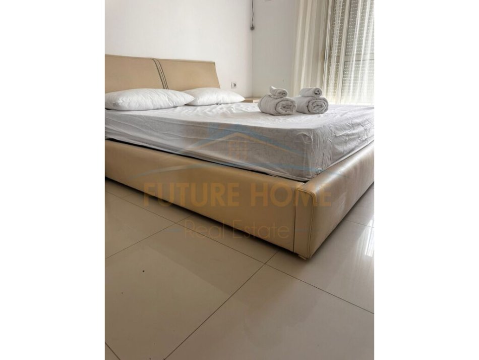 Shqiperi, jepet me qera apartament 1+1+Aneks+Ballkon , 540 € (Pavarsia)