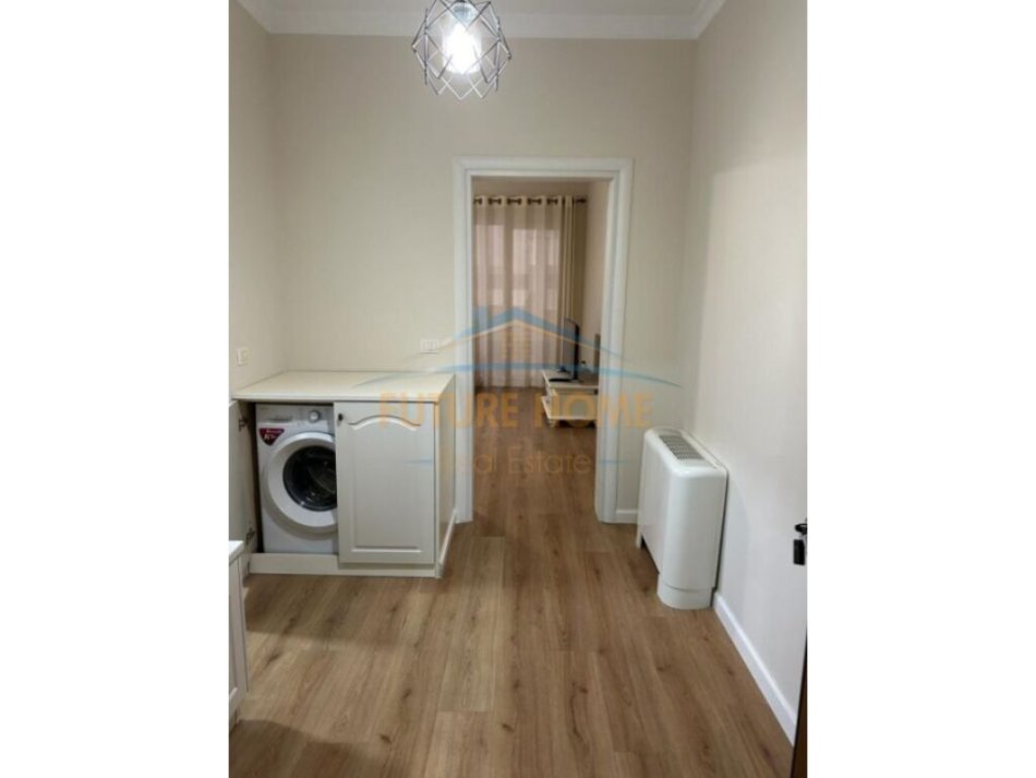 Tirane, jepet me qera apartament 2+1 Kati 2, 100 m² 700 € (LIQENI I THATE)