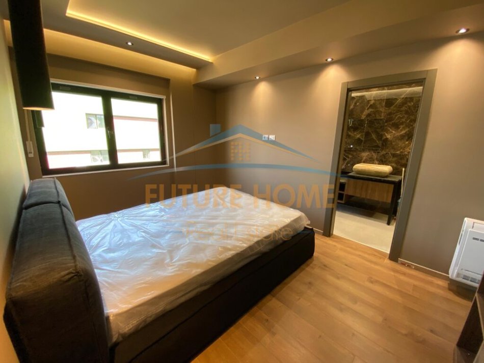 Tirane, shitet apartament 3+1+Ballkon Kati 3, 153 m² 298.000 € (Kodra e Diellit)