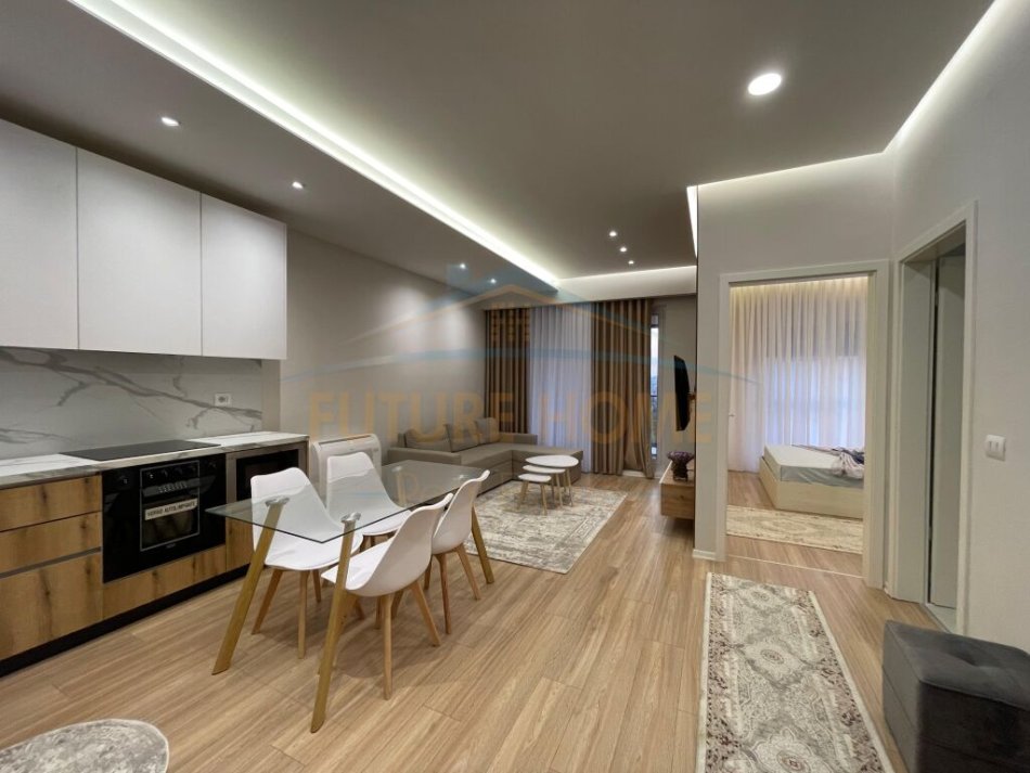 Tirane, jepet me qera apartament 1+1+Ballkon Kati 3, 64 m² 550 € (Jordan Misja)
