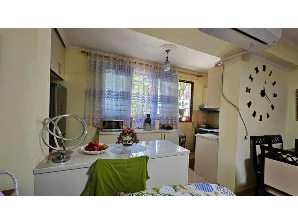 Tirane, shitet apartament 2+1 Kati 1, 100 m² 95.000 € (Kinostudio)