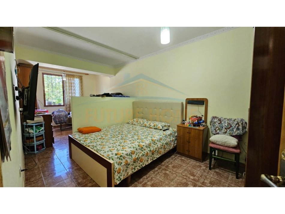 Tirane, shitet apartament 2+1 Kati 1, 100 m² 95.000 € (Kinostudio)
