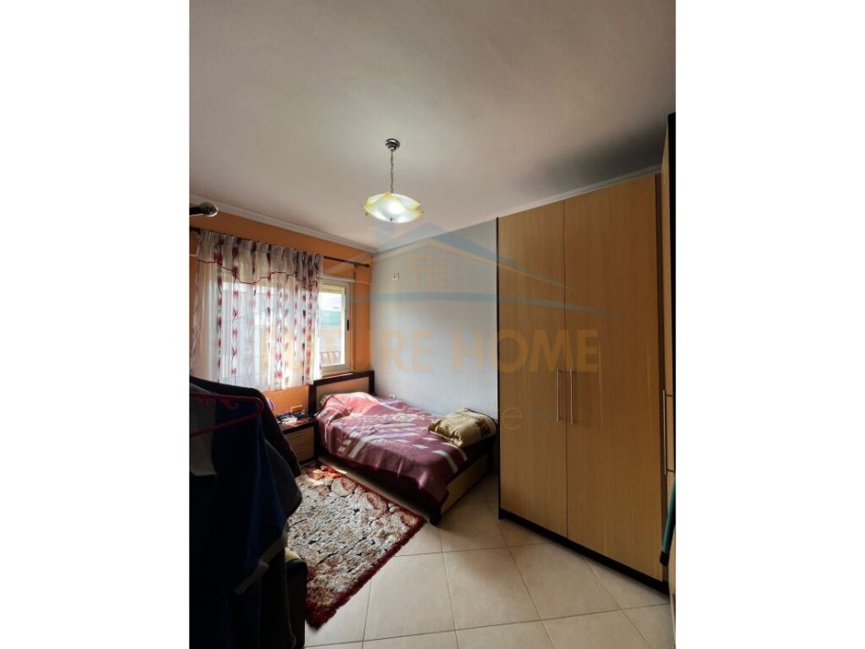Tirane, shitet apartament 2+1+Ballkon Kati 5, 125 m² 150.000 € (shefqet kuka)