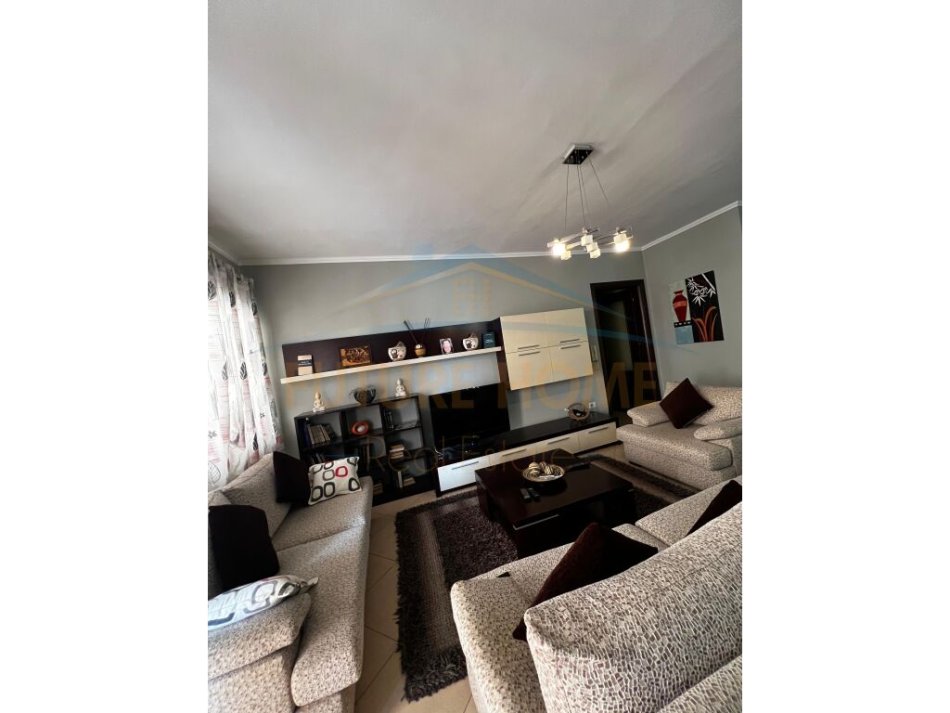 Tirane, shitet apartament 2+1+Ballkon Kati 5, 125 m² 150.000 € (shefqet kuka)