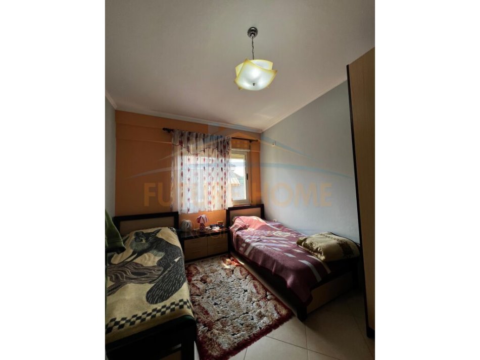 Tirane, shitet apartament 2+1+Ballkon Kati 5, 125 m² 150.000 € (shefqet kuka)