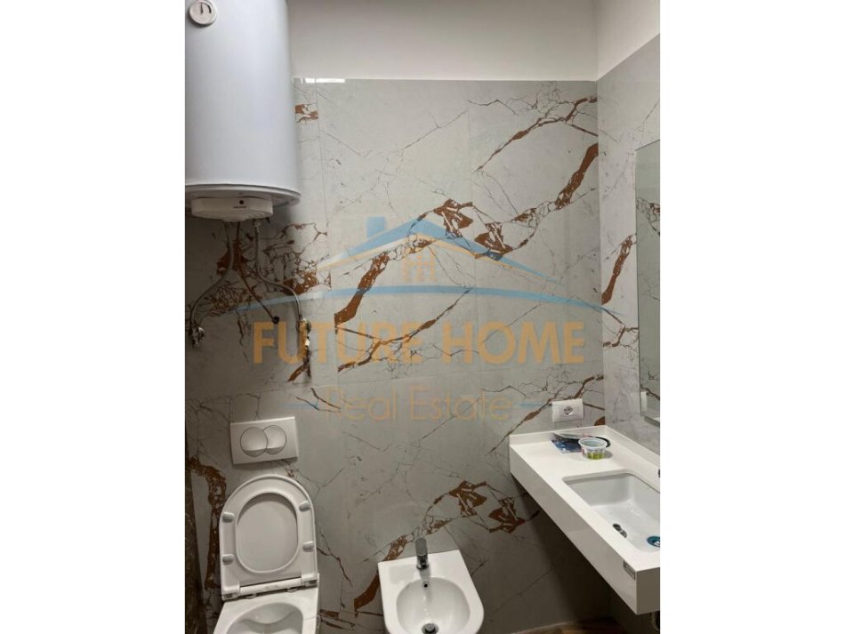 Tirane, jepet me qera apartament 2+1+Ballkon Kati 2, 110 m² 1.200 € (RRUGA E KAVAJES)