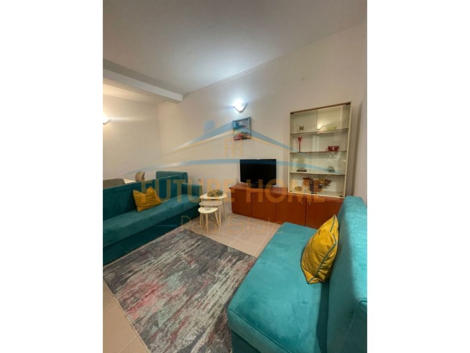 Tirane, jepet me qera 2+1 Kati 1, 83 m² 350 € (Rruga Teleferiku)