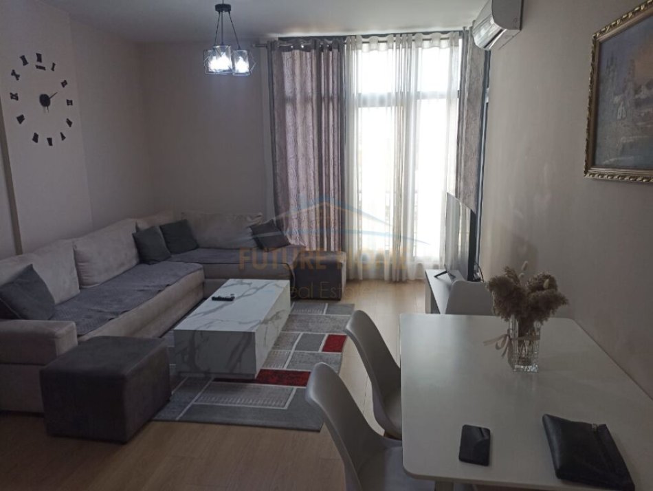 Tirane, shitet apartament 1+1 Kati 1, 66 m² 110.000 € (Unaza e Re)