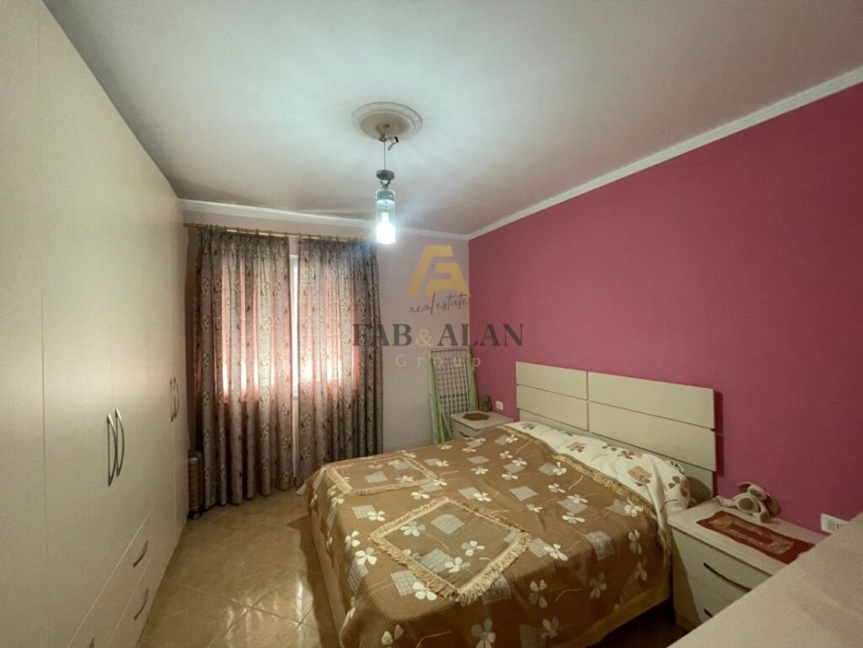 Tirane, shitet apartament 1+1 Kati 2, 75 m² 75.000 € (Rruga e Thesarit)