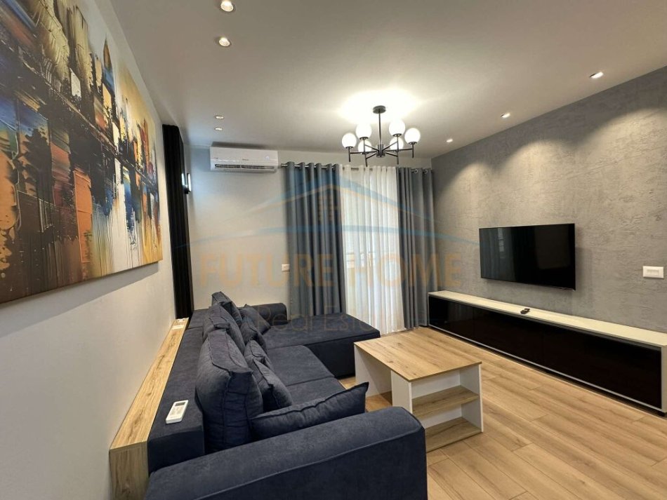 Tirane, shitet apartament 2+1+Ballkon Kati 5, 87 m² 142.000 € (laprake)