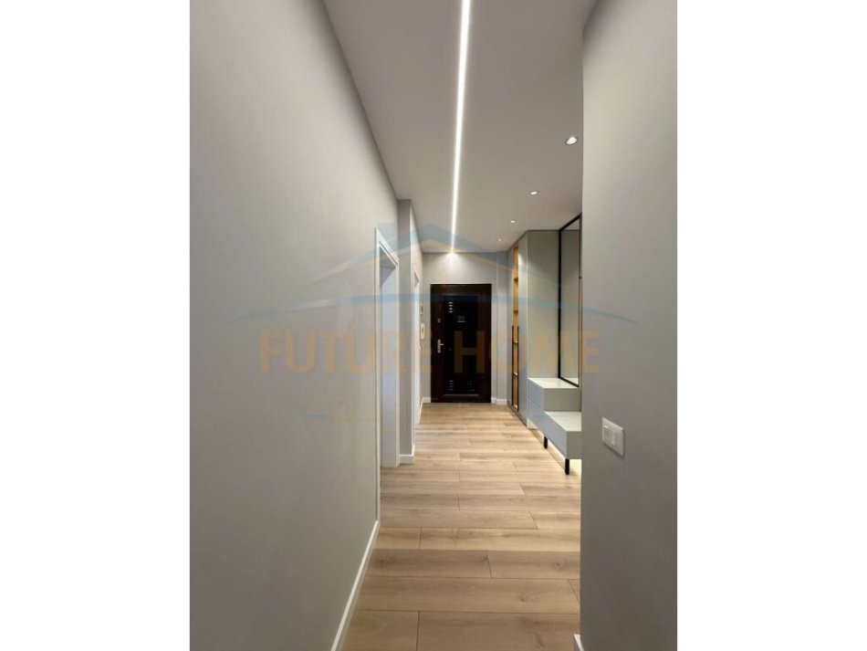 Tirane, shitet 2+1 Kati 5, 87 m² 142.000 € (Laprake)