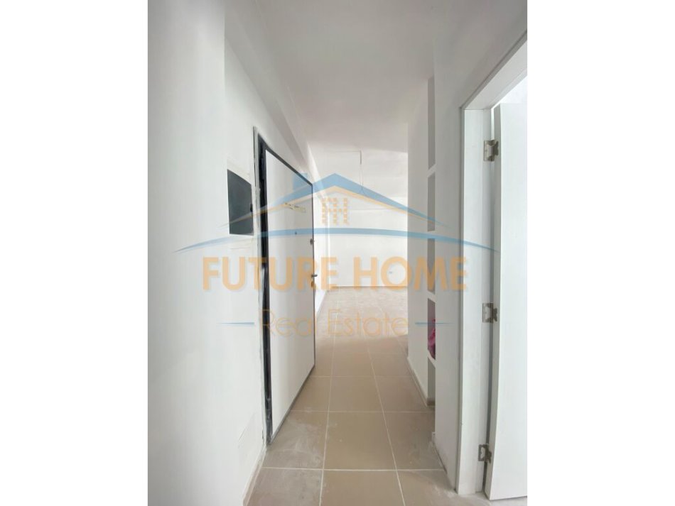 Tirane, shitet apartament 1+1 Kati 2, 55 m² 83.000 € (Kodra e diellit)