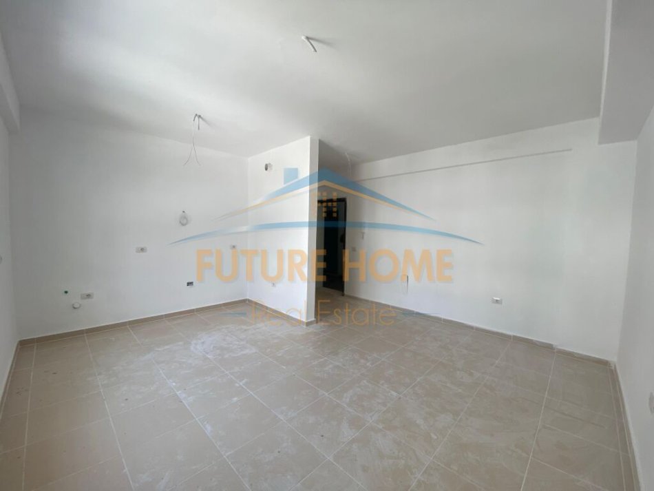 Tirane, shitet apartament 1+1 Kati 2, 55 m² 83.000 € (Kodra e diellit)