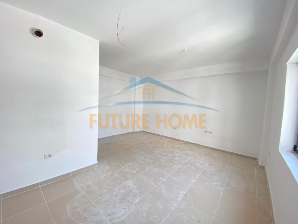 Tirane, shitet apartament 1+1 Kati 2, 55 m² 83.000 € (Kodra e diellit)