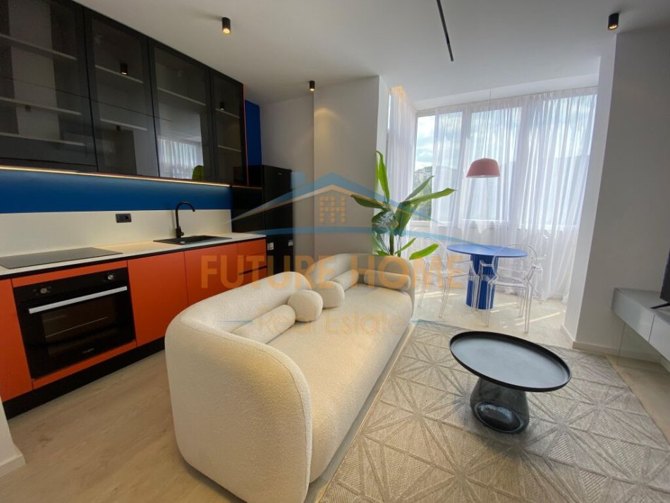 Tirane, shitet apartament 1+1 Kati 5, 48 m² 141.000 € (Komuna e Parisit)