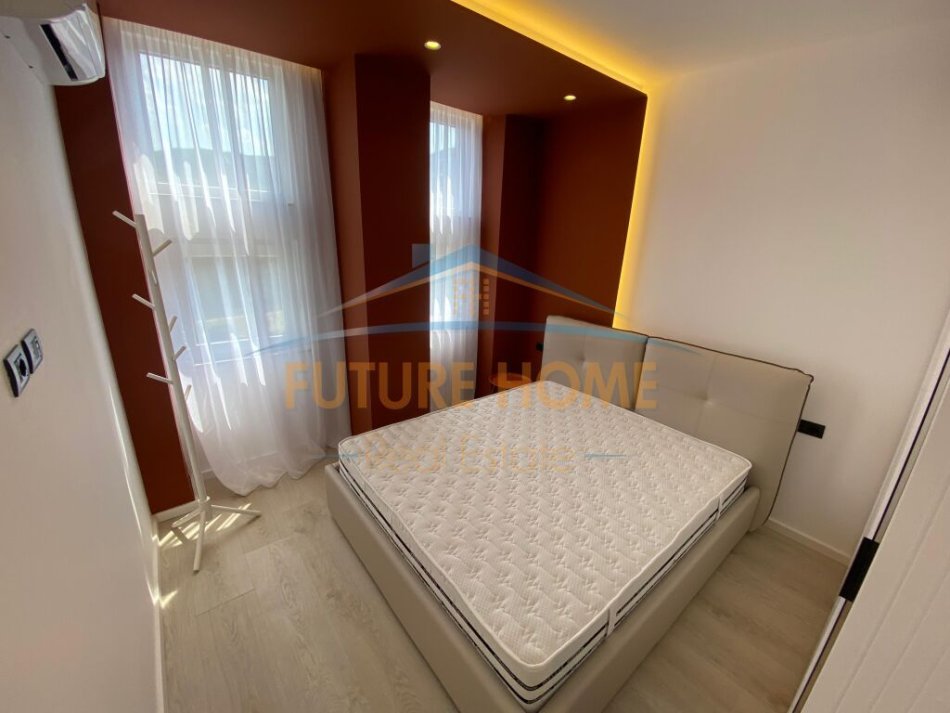 Tirane, shitet apartament 1+1 Kati 5, 48 m² 141.000 € (Komuna e Parisit)