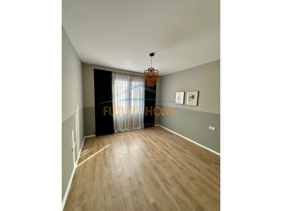 Tirane, shes apartament 2+1+Ballkon Kati 2, 105 m² 235.000 € (Frosina Plaku)