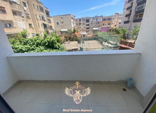Durres, jepet me qera apartament 3+1+A+BLK Kati 2, 120 m² 30.000 Leke