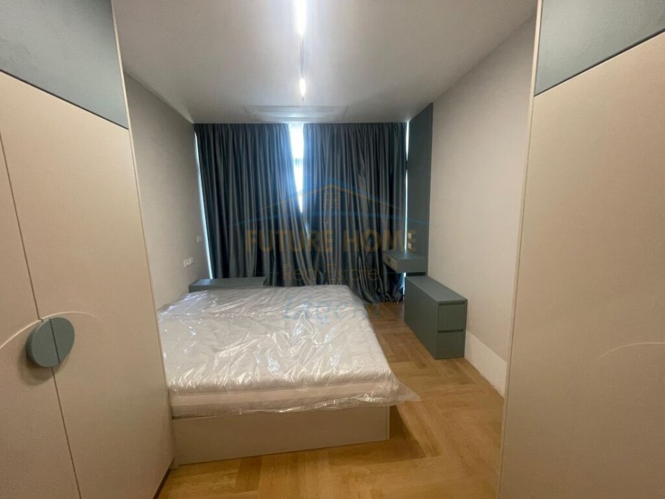 Tirane, jepet me qera apartament 2+1+Ballkon Kati 6, 123 m² 1.700 € (Rruga e Kosovareve)