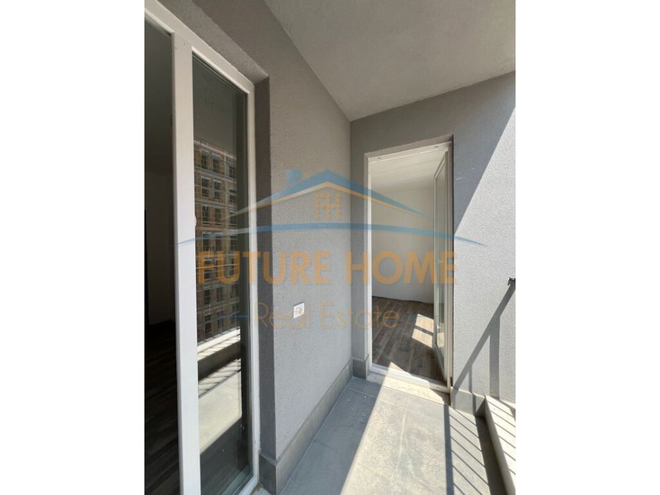 Tirane, shitet apartament 2+1+Ballkon Kati 5, 91 m² 91.200 € (Autostrada Tirane Durres)