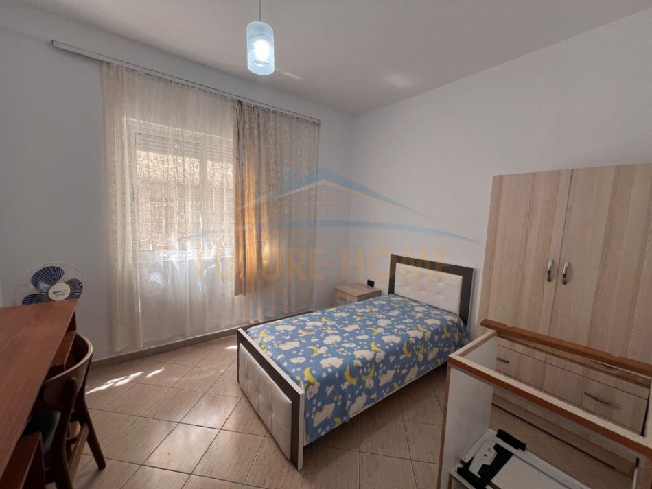 Tirane, jepet me qera 2+1 Kati 2, 95 m² 400 € (Kodra e Diellit)
