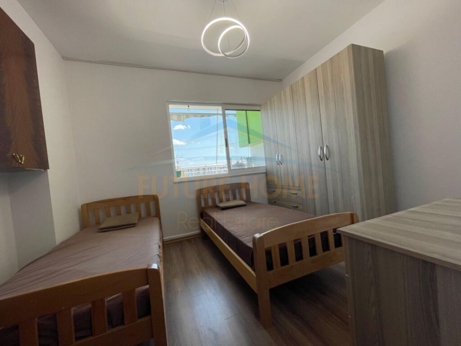 Tirane, shitet apartament 1+1+Ballkon Kati 9, 62 m² 96.000 € (Porcelan)