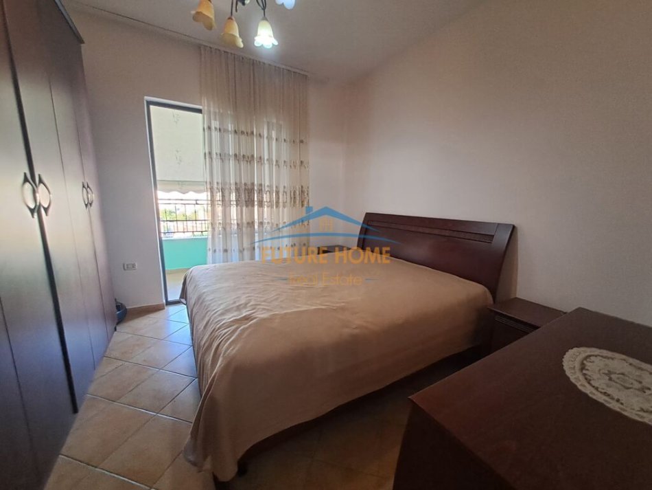 Tirane, jepet me qera apartament 2+1 Kati 2, 80 m² 600 € (Sheshi Skenderbej)