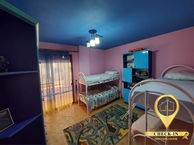 Durres, shitet apartament ne plazh 2+1+BLK Kati 5, 150 m² 110.000 Euro (Golem)