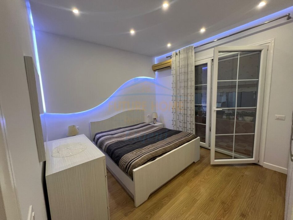 Tirane, shitet apartament 2+1+Ballkon Kati 1, 90 m² 180.000 € (Liqeni i Thate)