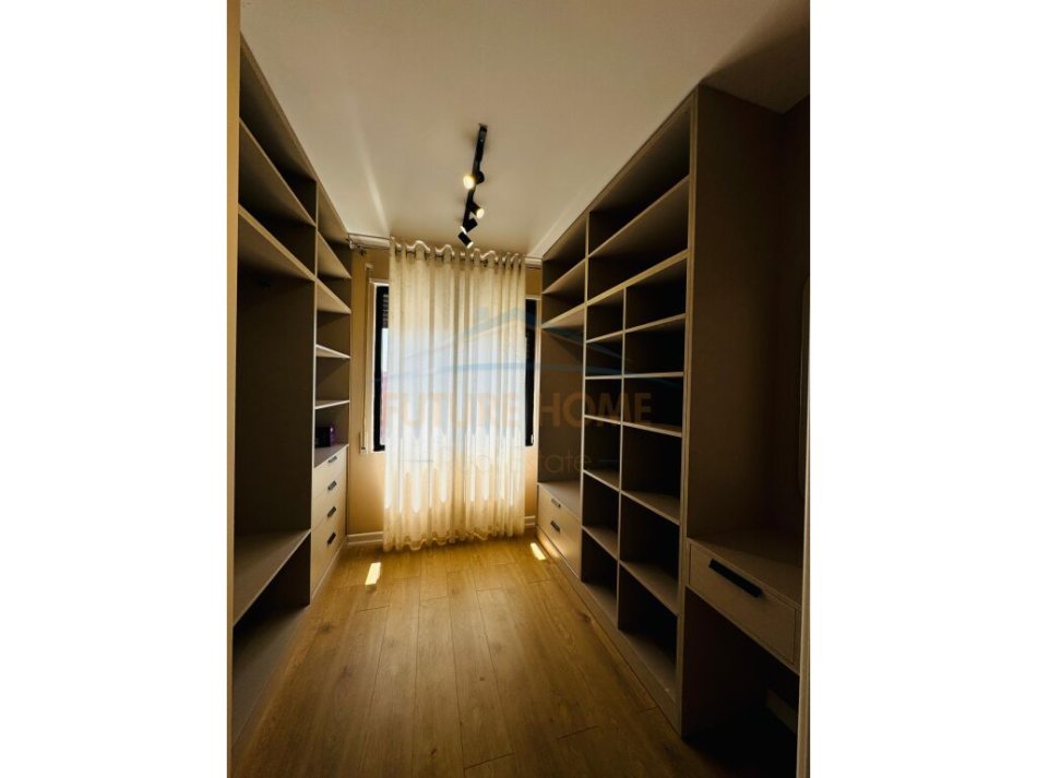 Tirane, jepet me qera apartament 2+1+Ballkon Kati 6, 102 m² 701 € (Don Bosko)