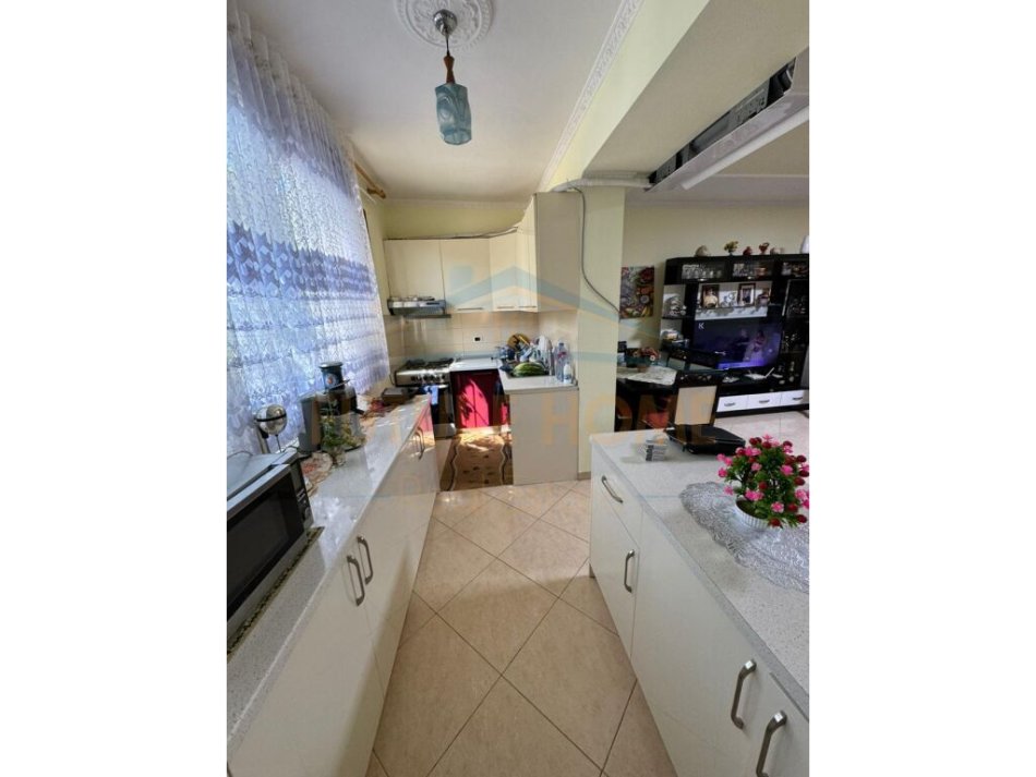 Tirane, shitet apartament 2+1 Kati 1, 102 m² 95.000 € (Myslym Keta , Allias)