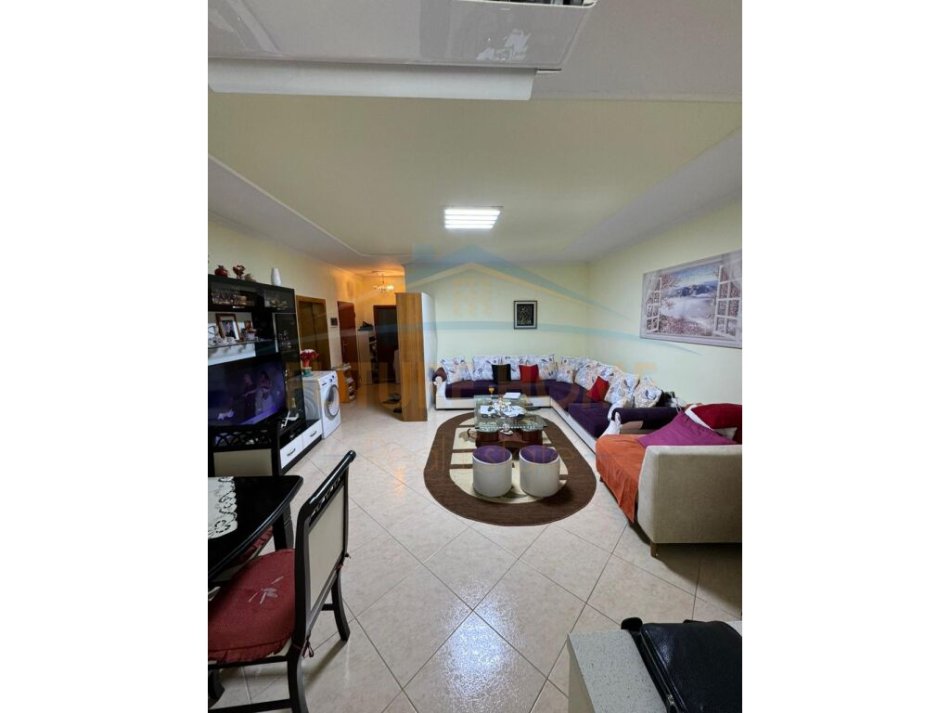 Tirane, shitet apartament 2+1 Kati 1, 102 m² 95.000 € (Allias)