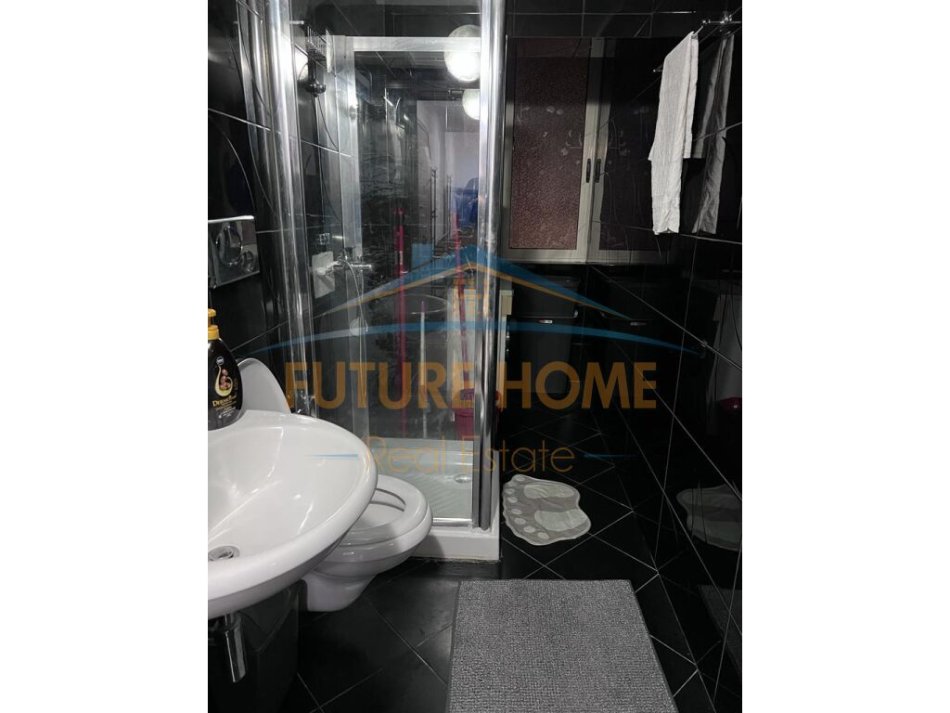 Tirane, shitet apartament 1+1+Ballkon Kati 5, 58 m² 98.000 € (XHAMLLIKU)