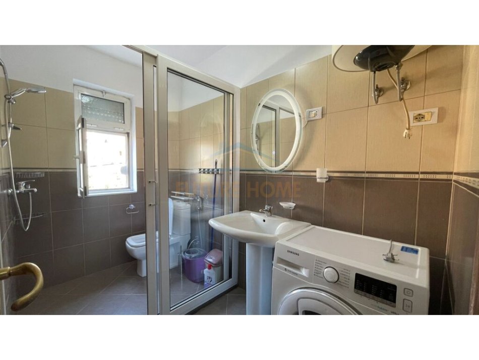 Tirane, jepet me qera apartament 1+1 Kati 2, 53 m² 450 € (Rr.Bardhyl)