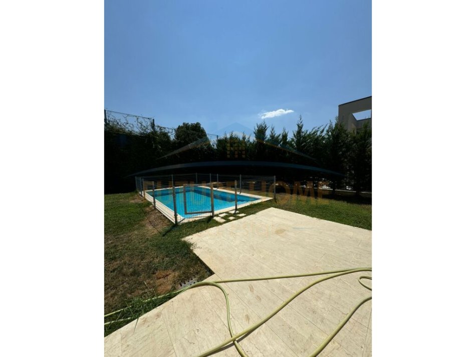 Tirane, jepet me qera Vile 2 Kateshe, 300 m² 3.500 € (Rolling Hill Residence)