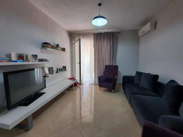 Tirane, jepet me qera apartament 2+1+BLK Kati 2, 107 m² 500 Euro (jordan misja)