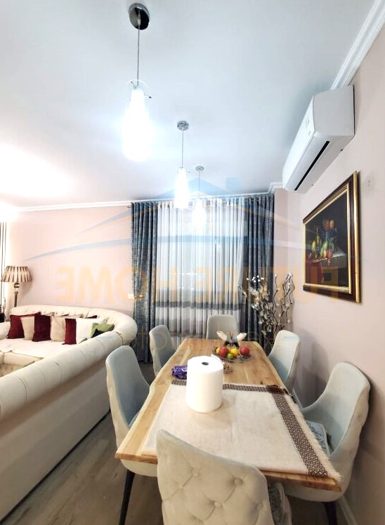 ALF43297 Tirane, shitet apartament 1+1 Kati 2, 76 m² 95.000 € (Rruga Muhamed Deliu)