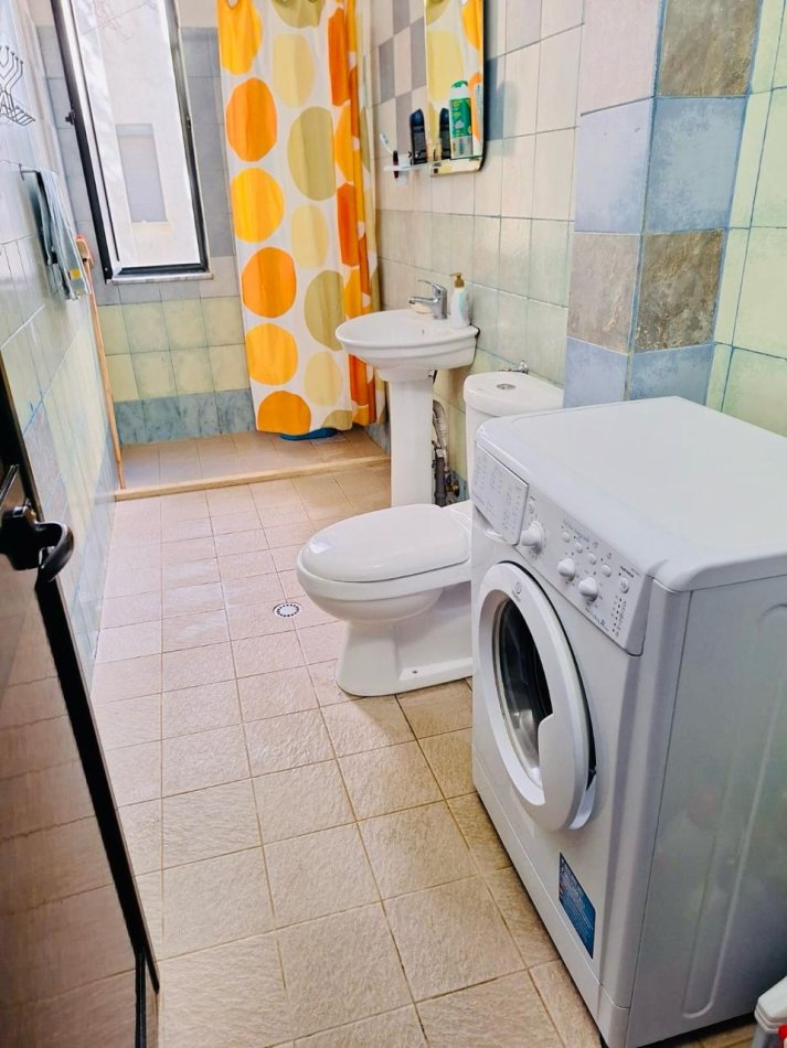 Durres, shitet apartament 1+1 Kati 2, 64 m² (Rruga Skenderbeu)