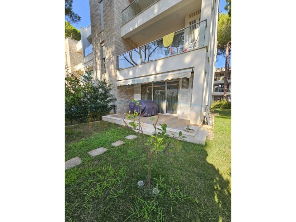 Durres, shitet apartament 2+1 Kati 0, 450 m² 320.000 € (San Pietro Gjiri Lalzit .)