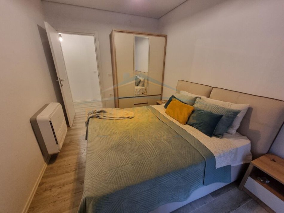 Durres, shitet apartament 2+1+Aneks+Ballkon Kati 3, 450 m² 340.000 € (San Pietro Gjiri Lalzit)