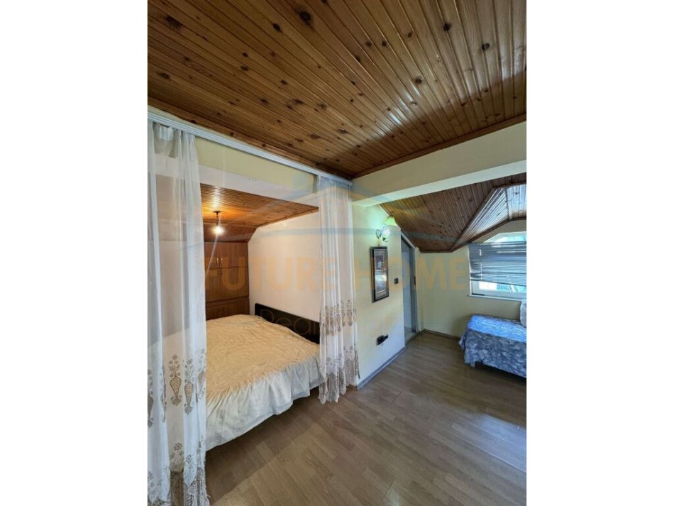 Tirane, jepet me qera apartament 2 Katshe Kati 2, 180 m² 600 € (Rr. &quot;Arkitekt Kasemi&quot;, Brryli, Tirane)