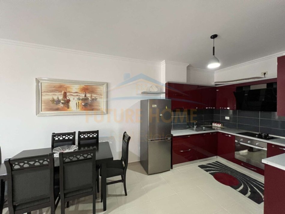 Tirane, jepet me qera apartament 2+1 Kati 6, 90 m² 450 € (UNAZA E RE)