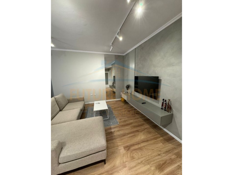 Tirane, shitet apartament 2+1+Ballkon Kati 4, 111 m² 219.000 € (Rruga e Dibres)