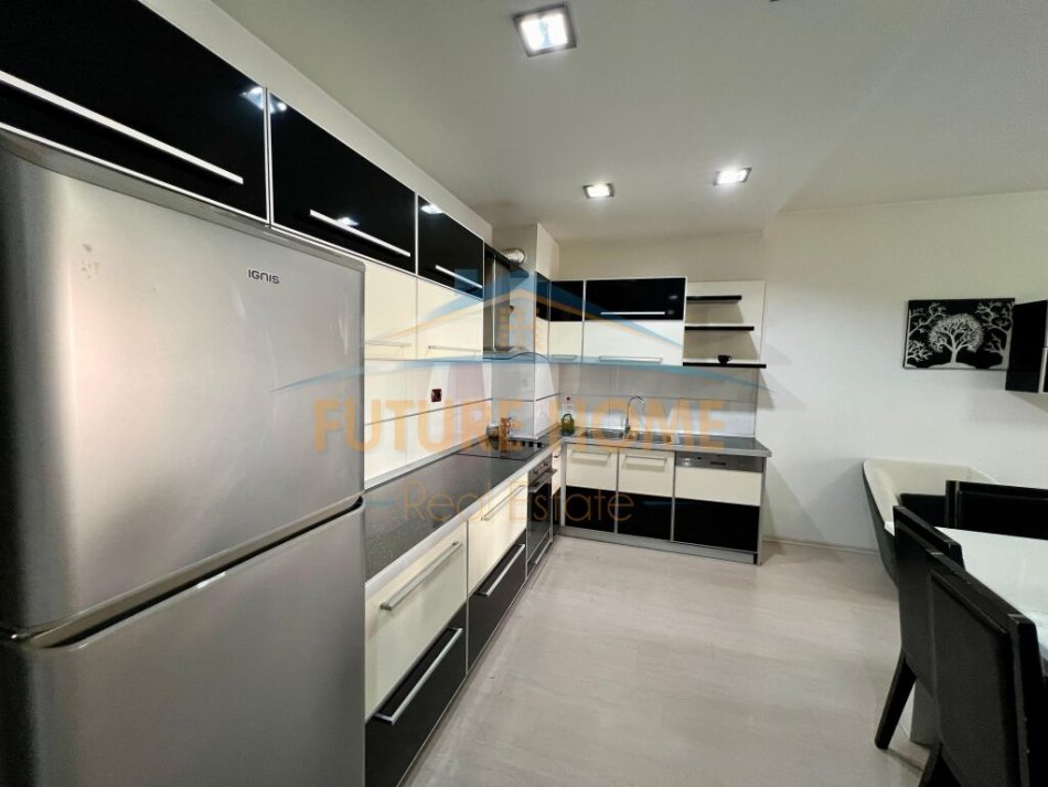 Tirane, shitet apartament 2+1+Aneks+Ballkon Kati 4, 96 m² 220.000 € (KOMUNA E PARISIT)