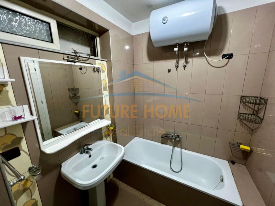 Tirane, shitet apartament 2+1+Aneks+Ballkon Kati 4, 96 m² 220.000 € (KOMUNA E PARISIT)