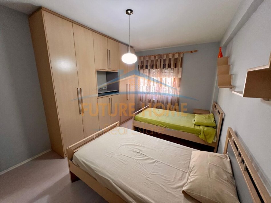 Tirane, shitet apartament 2+1+Aneks+Ballkon Kati 4, 96 m² 220.000 € (KOMUNA E PARISIT)